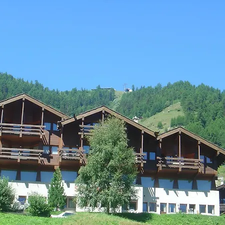 Tarcianne アパート *