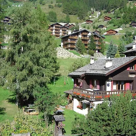 Tarcianne アパート *